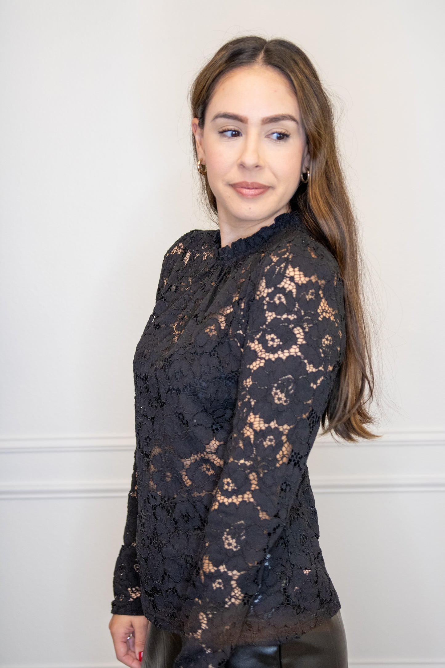 Luna Lace top
